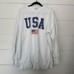 Chic Soul Women’s 1X USA Logo White Sweatshirt Plus Size